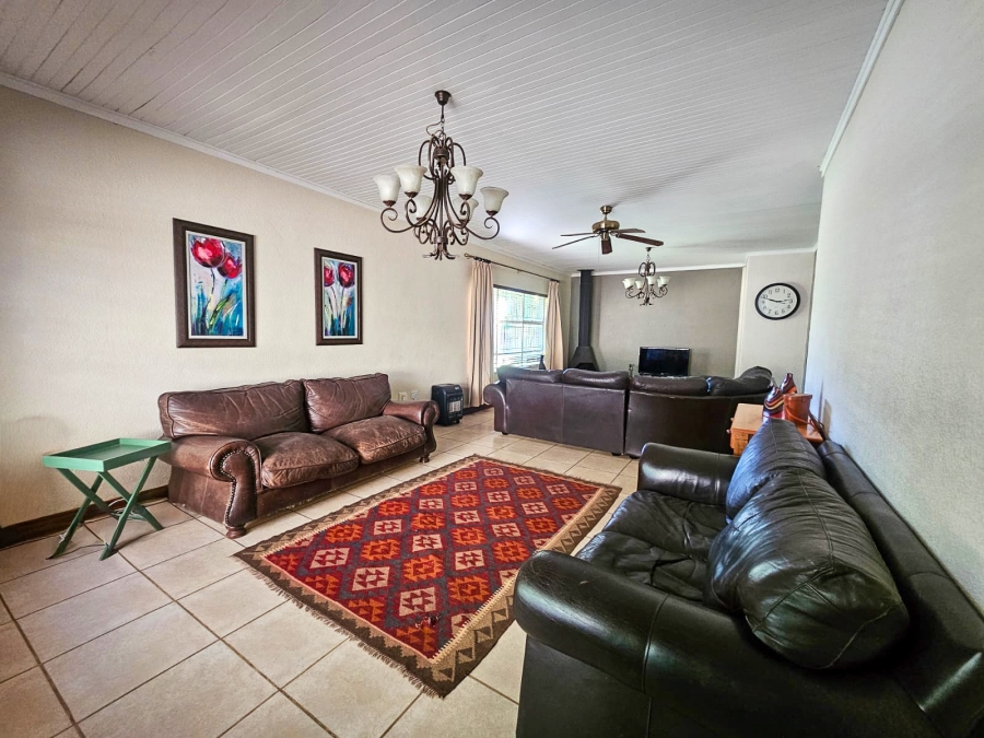 4 Bedroom Property for Sale in Mooivallei Park North West